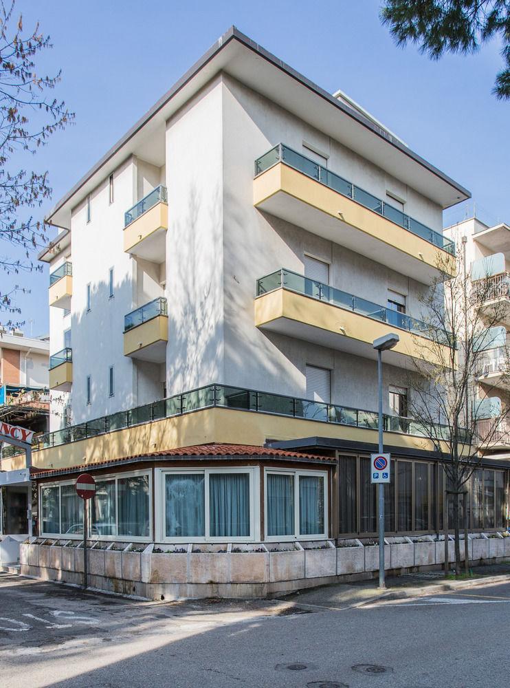 Hotel Nancy Rimini Exterior photo