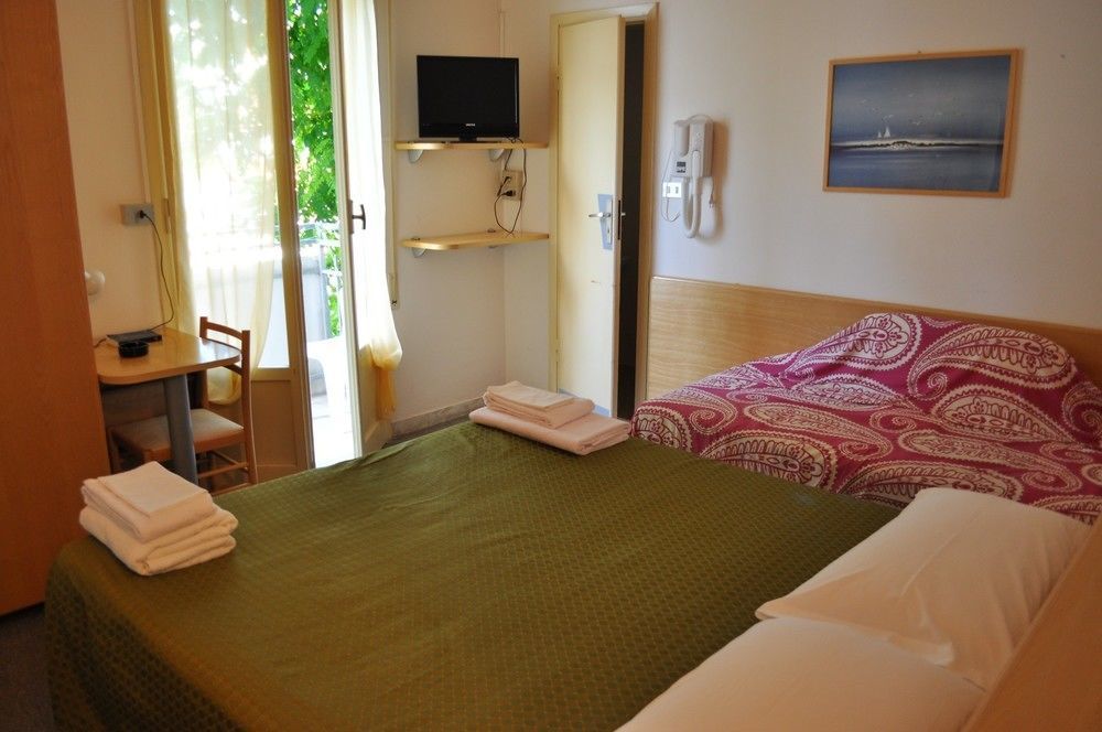Hotel Nancy Rimini Exterior photo